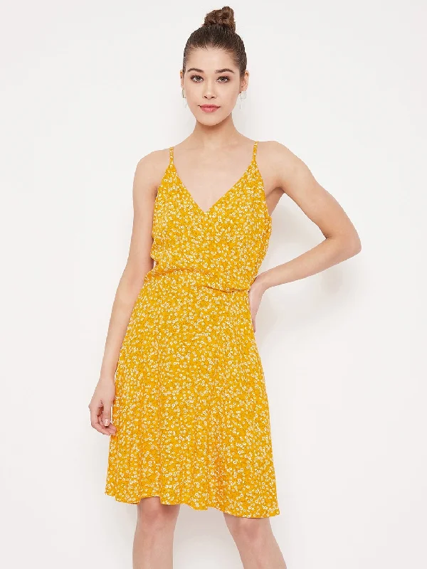 Berrylush Women Yellow & White Floral Printed V-Neck Fit & Flare Mini Dress