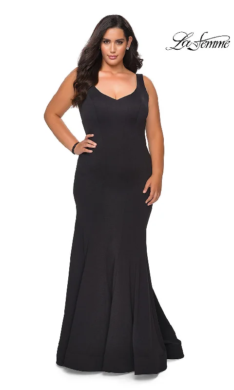 Simple La Femme Long Formal Plus-Size Mermaid Gown